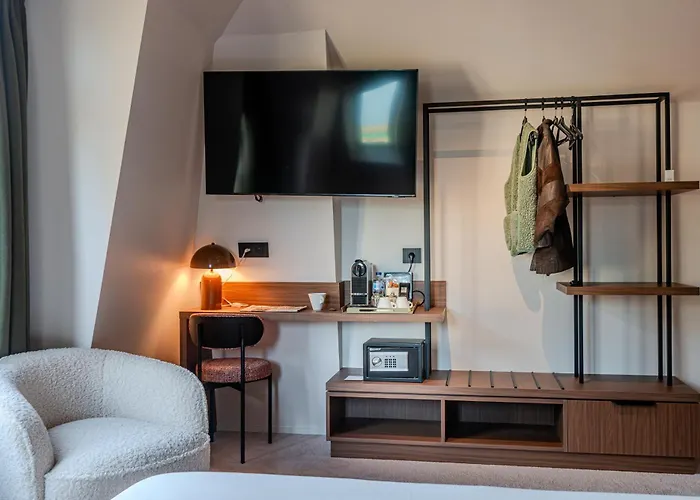 Hotel Anne De Bretagne