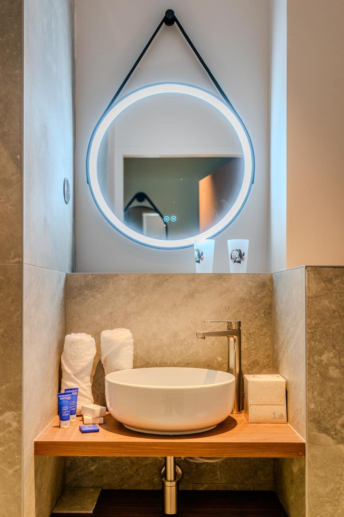 Anne De Bretagne Hotel 4*