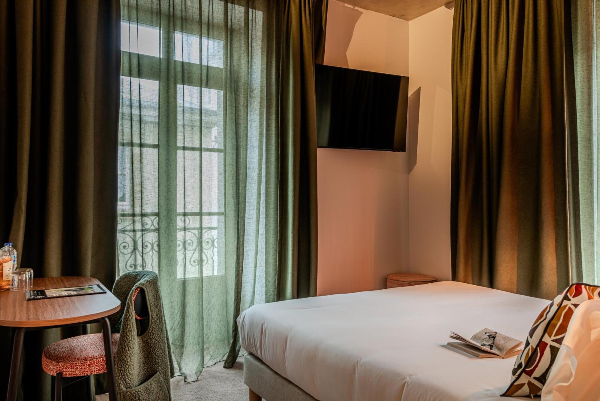 Hotel Anne De Bretagne 4*